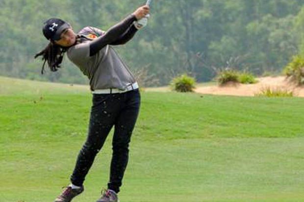 Pegolf Wanita Indonesia...