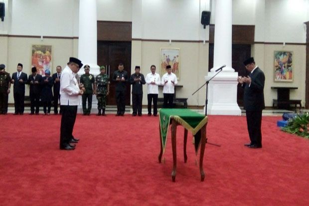 Gubernur Banten Kukuhkan...