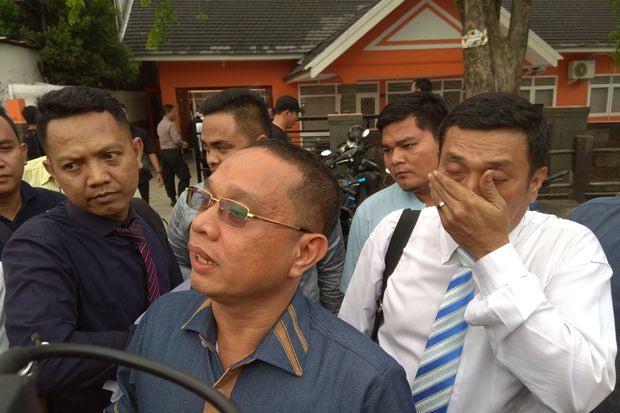 JR Saragih Resmi Gugat...