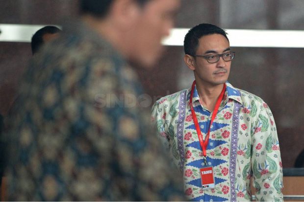 Zumi Zola Tak Banyak...