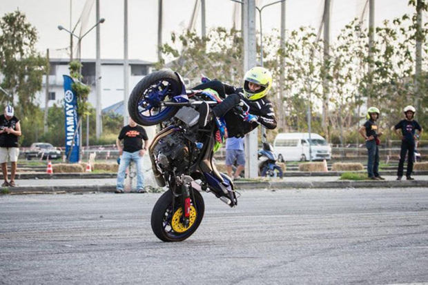 Pakai Yamaha YZF-R3...