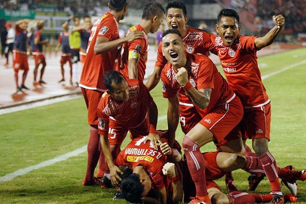 Lupakan Kekalahan, Persija...