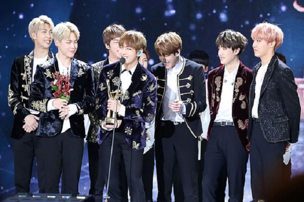 BTS Jadikan Imlek sebagai...