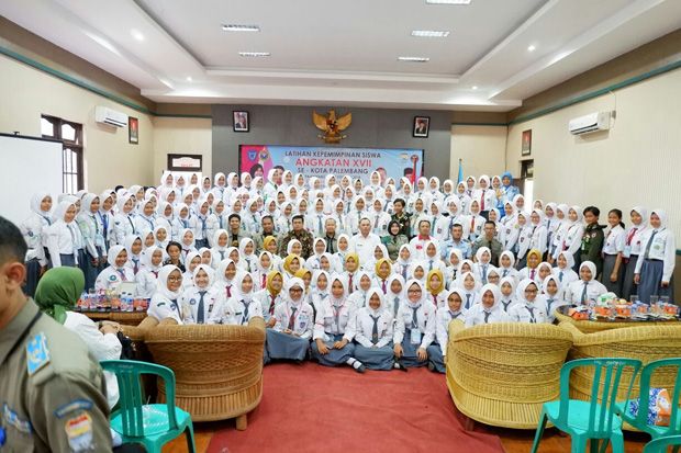 282 Pelajar Digembleng...