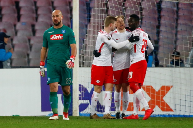 Napoli Babak Belur Dihajar...
