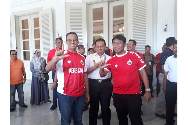 Video Dilarang ke Podium...