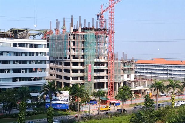 Intiland Tuntaskan Pembangunan...