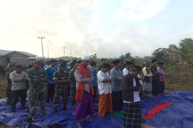 Kebakaran Meluas, TNI...