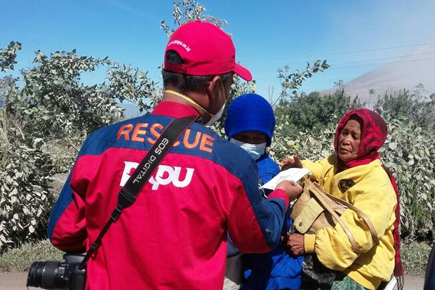 Sinabung Meletus, PKPU...