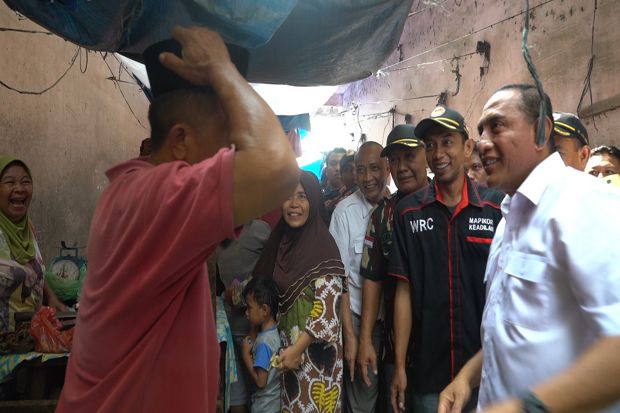 Pedagang Sayur Ini Curi...