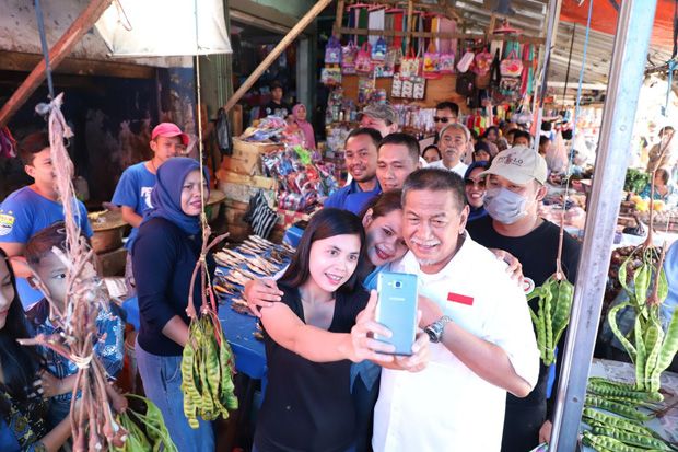 Kampanye di Pasar Ciranjang,...