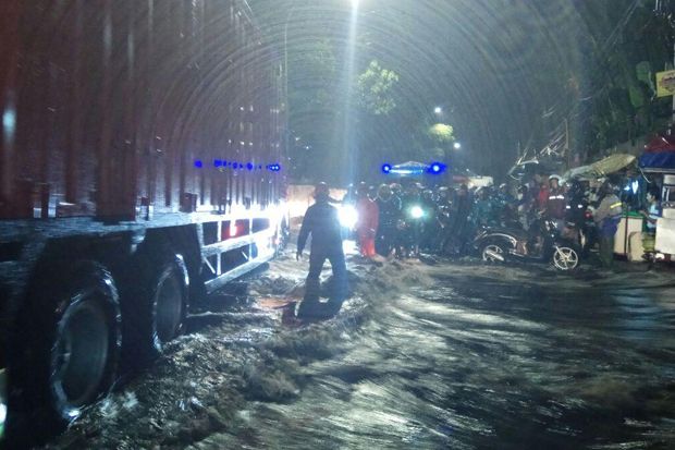 Diguyur Hujan 5 Jam,...