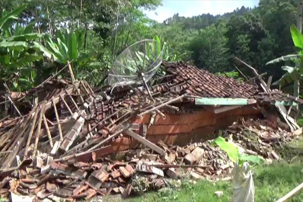 250 Rumah Warga Kabupaten...