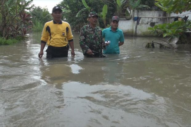 Banjir di Jombang Meluas,...