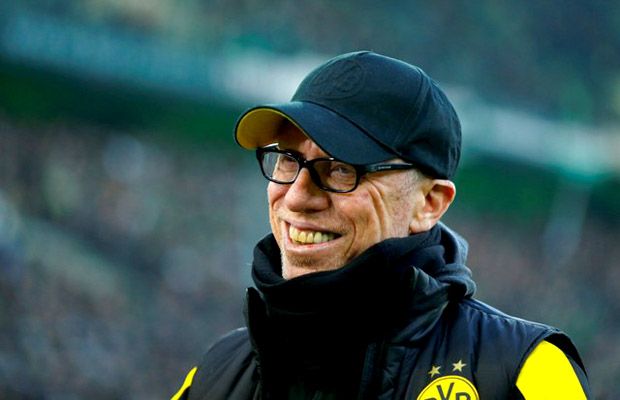 Pelatih Dortmund Tanggapi...