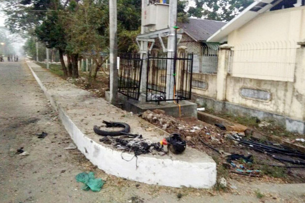 Tiga Bom Guncang Ibu...