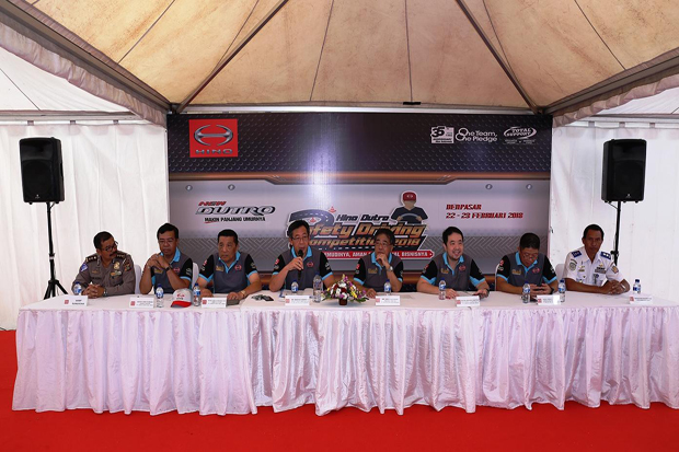 Hino Dutro Safety Driving...