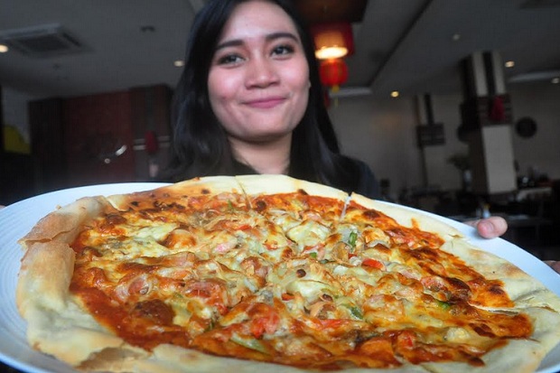 Semarang Hadirkan Pizza...