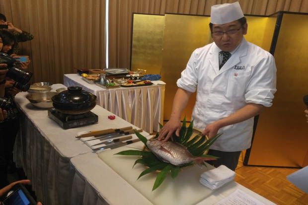 Mencicipi Legitnya Ikan...