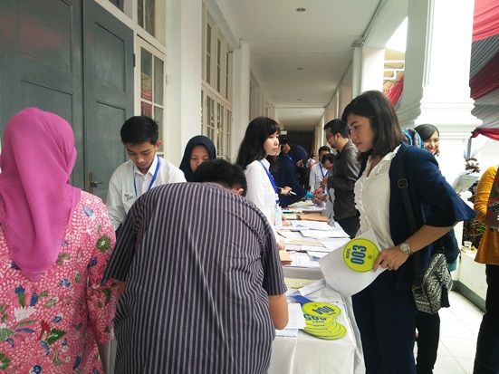 Koleksi Pribadi Pejabat...