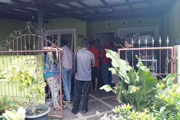 Ibu Muda Tewas di Kamar,...