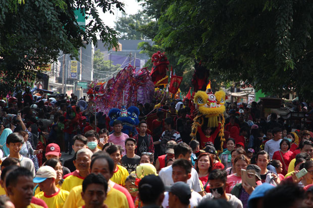 Ribuan Warga Bekasi...
