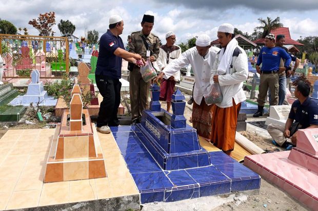 Peringati HUT, Anggota...