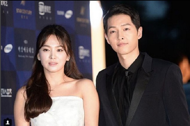 7 Pasangan Artis Korea...