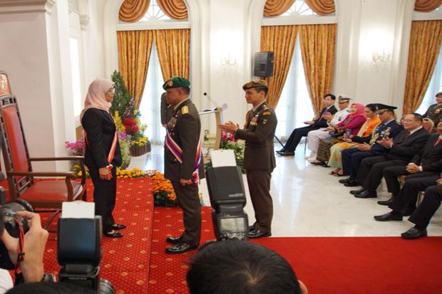 Dapat Penghargaan dari...
