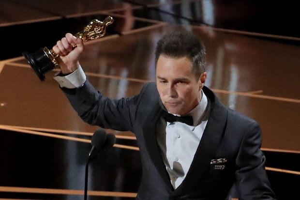 Sam Rockwell Boyong...