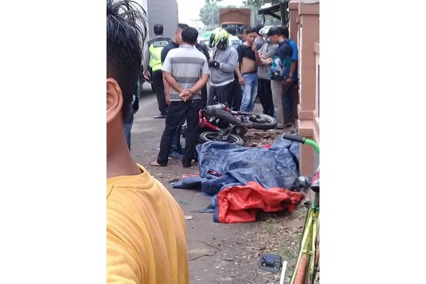 Gagal Salip Tronton,...