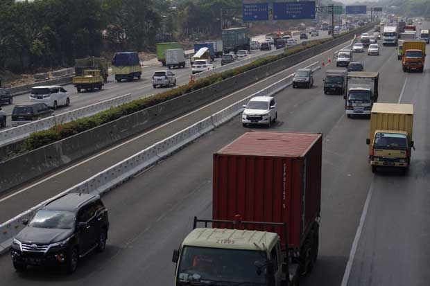 Ganjil Genap di Tol...