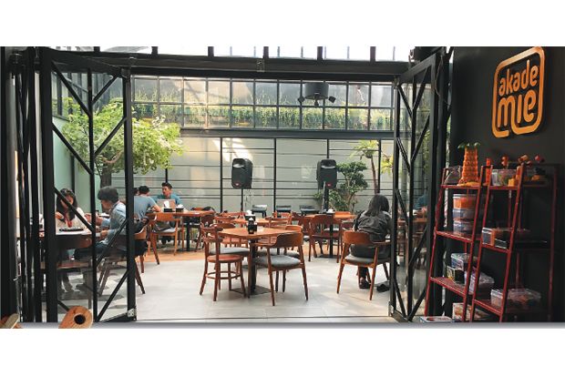 Hangout Seru di Kafe...