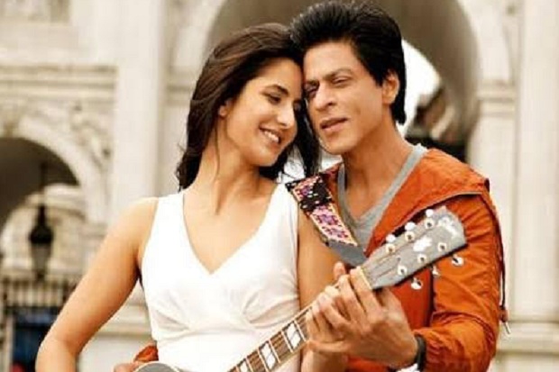 Shahrukh Khan Nikmati...