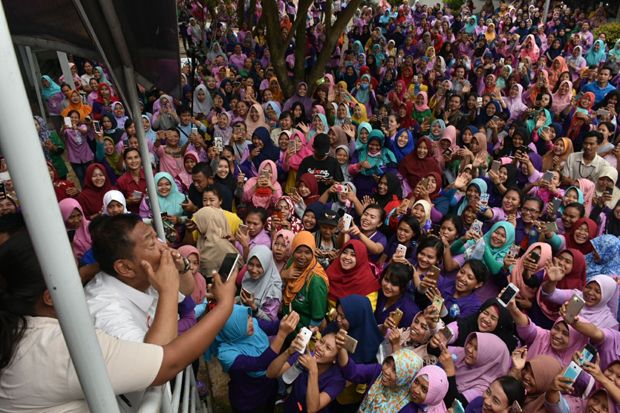 Deddy Mizwar Janji Permudah...