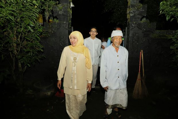 Datang ke Gunung Kawi,...