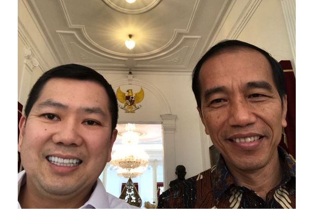 Foto Selfie Bersama,...