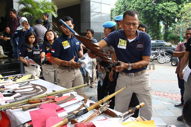 Lima Aksi Brutal Geng...