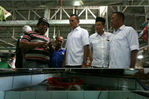 Blusukan ke Pasar Inpres...