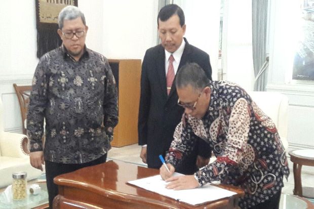 Jawa Barat Hibahkan...