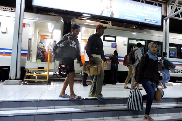 Tiket KA Semarang-Surabaya...