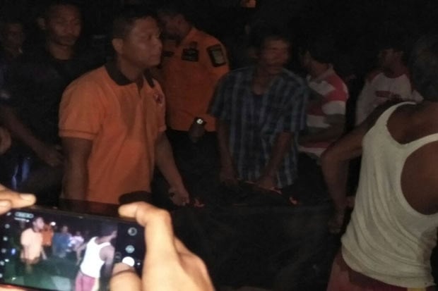 Seberangi Kali Meluap,...