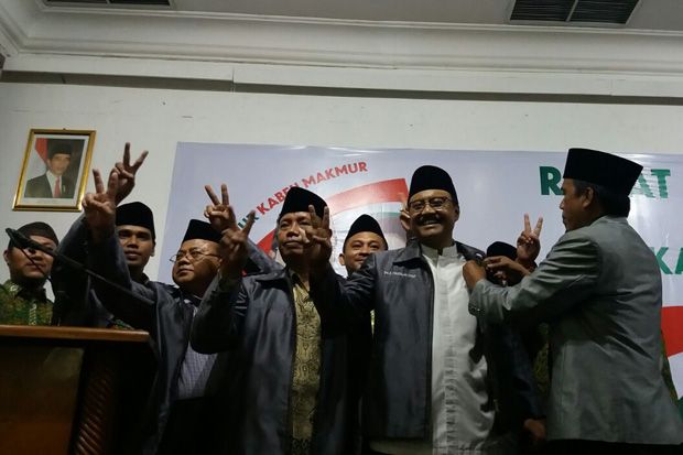 Guru Madrasah Diniyah...