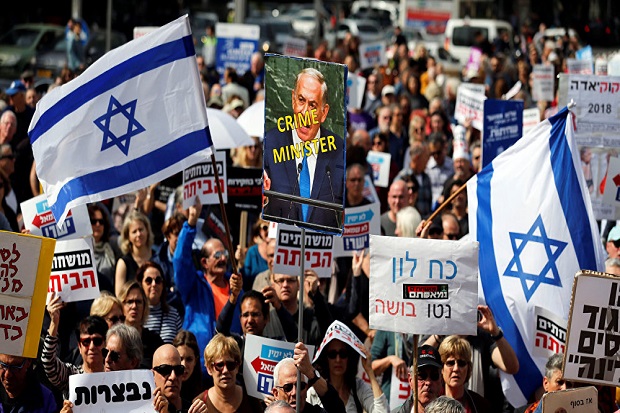 Desak Netanyahu Mundur,...