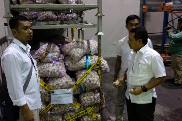 Gerebek Gudang, Kemendag...