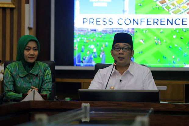 Jelang Debat Perdana,...
