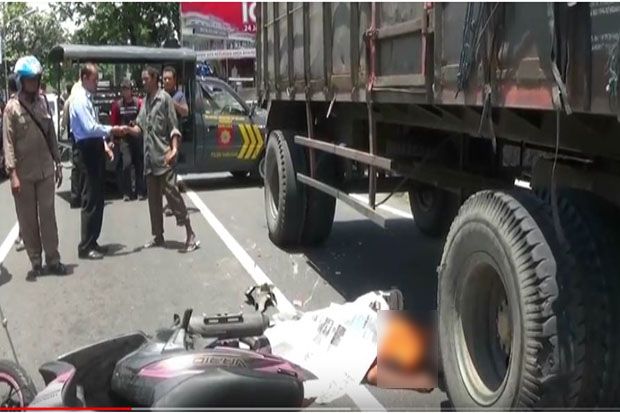 Terekam CCTV, Pengendara...