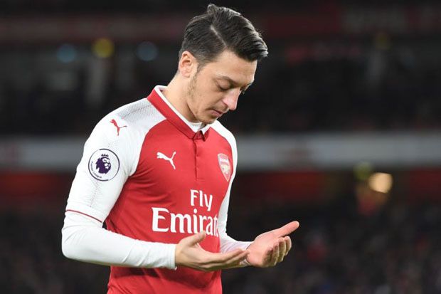 Mesut Oezil Pemain Tercepat...