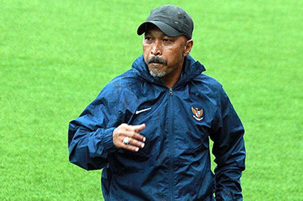 Fakhri Husaini Bangga,...