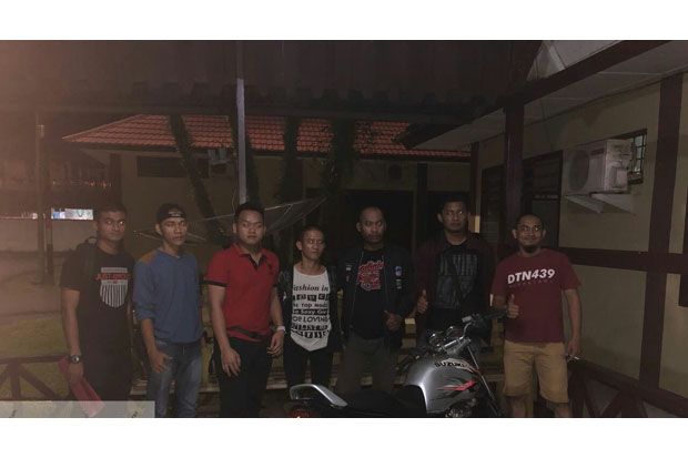 Buron Sepuluh Hari,...